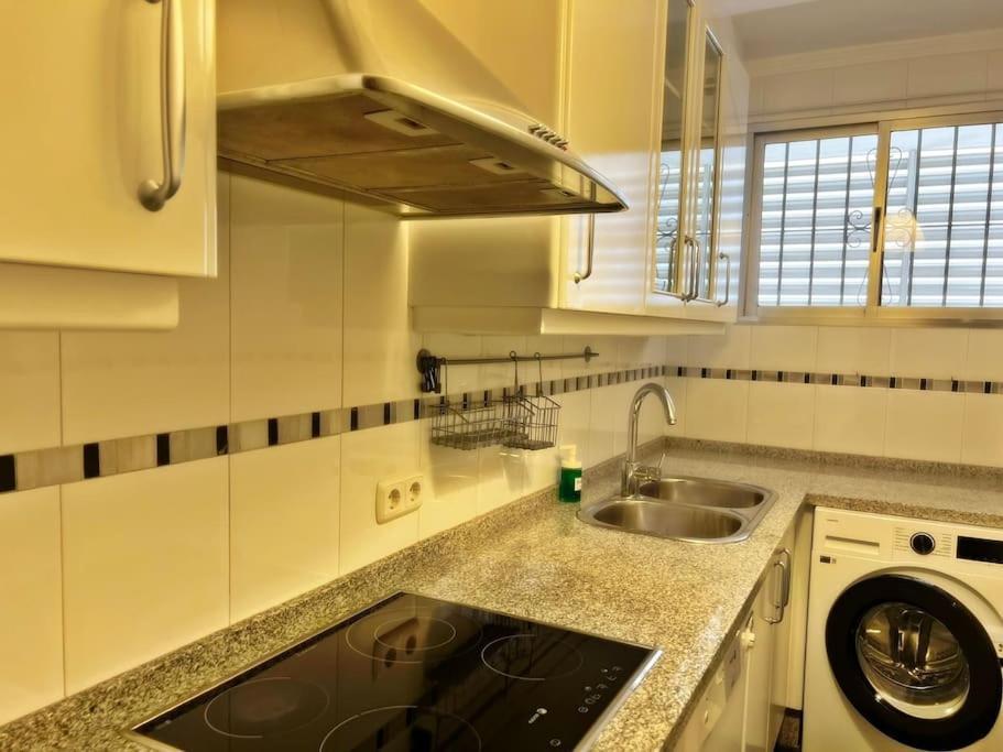 Magnifico Y Amplio Apartamento Con Terraza Fuengirola Exteriér fotografie